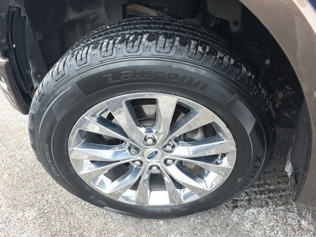 Used 2017 Ford F150 Lariat w/ Equipment Group 502A Luxury image 40