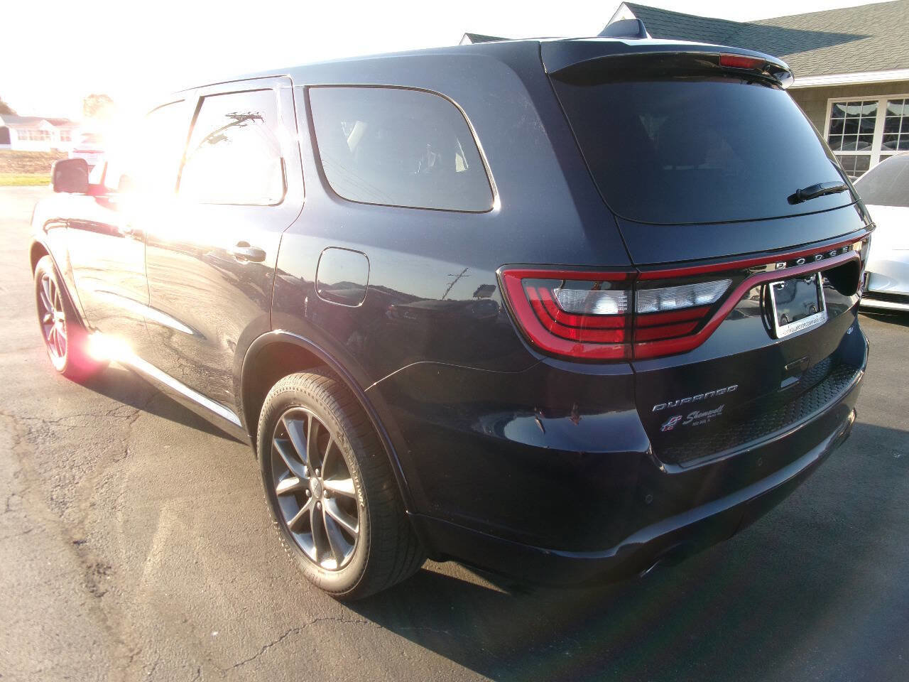 Used 2018 Dodge Durango GT AWD/4WD image 4