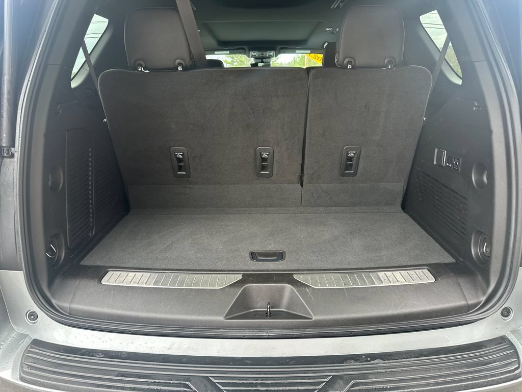 Used 2023 Chevrolet Tahoe Premier w/ Premium Package 2 AWD/4WD image 18