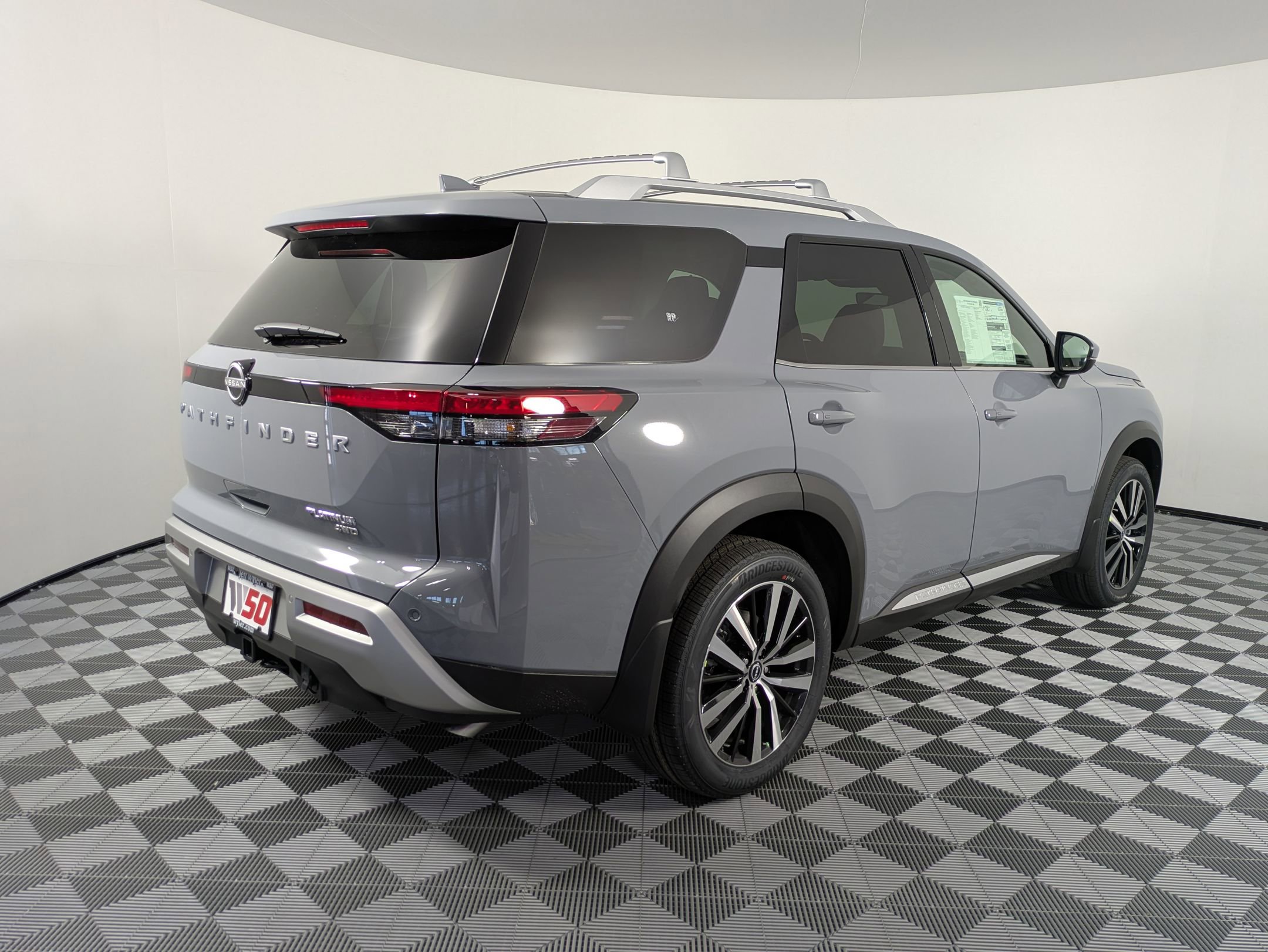 New 2025 Nissan Pathfinder Platinum w/ Cargo Package image 33