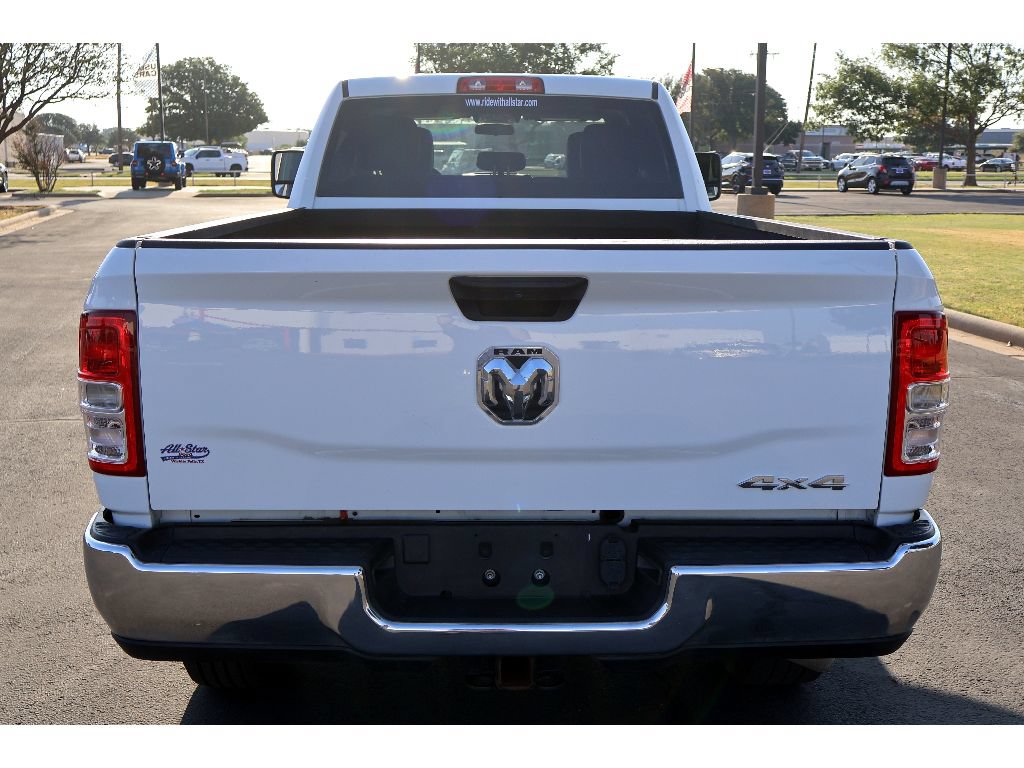 Used 2024 RAM 2500 Tradesman w/ Chrome Appearance Group AWD/4WD image 12