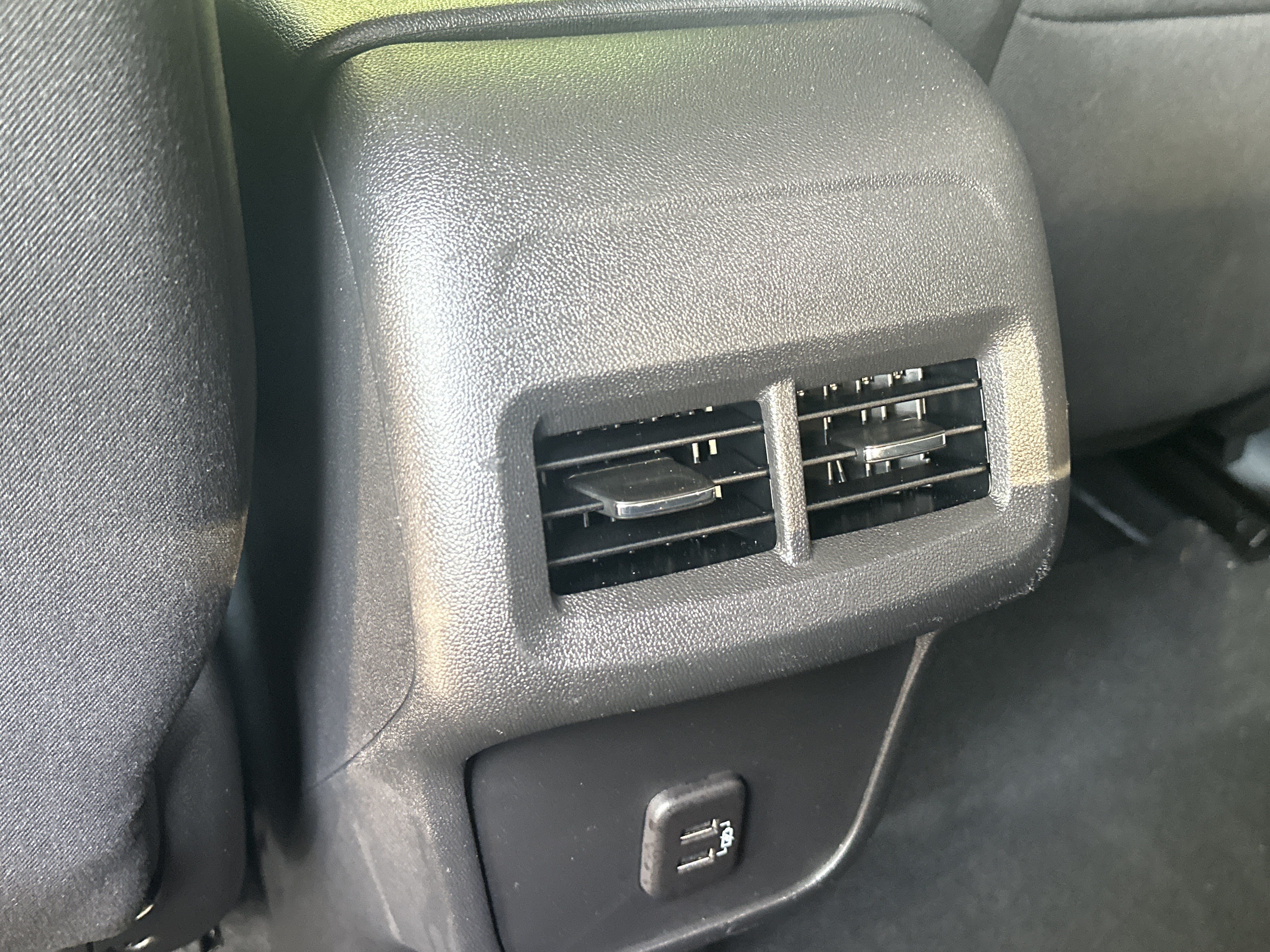 Used 2023 Chevrolet Equinox LT FWD image 21