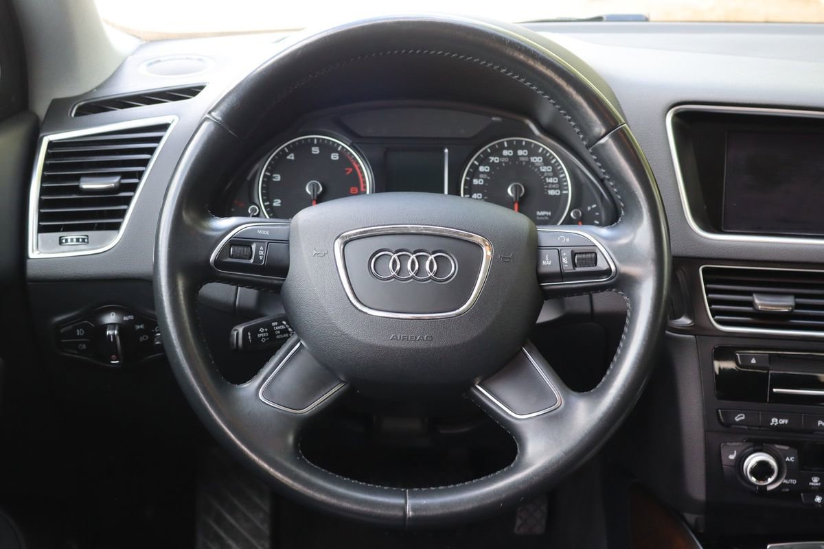 Used 2017 Audi Q5 2.0T Premium Plus w/ Technology Package AWD/4WD image 18