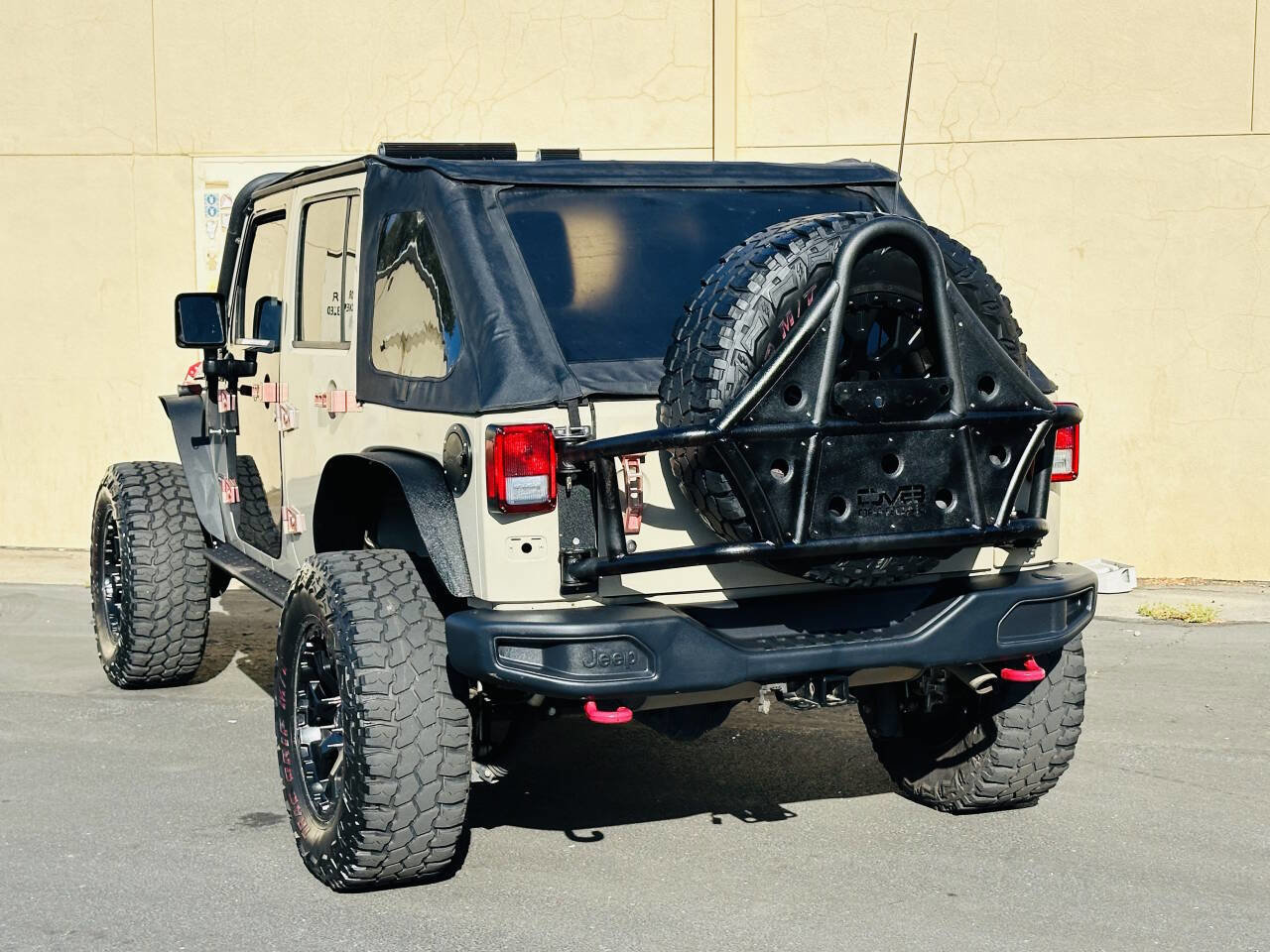 Used 2017 Jeep Wrangler Unlimited Rubicon image 6