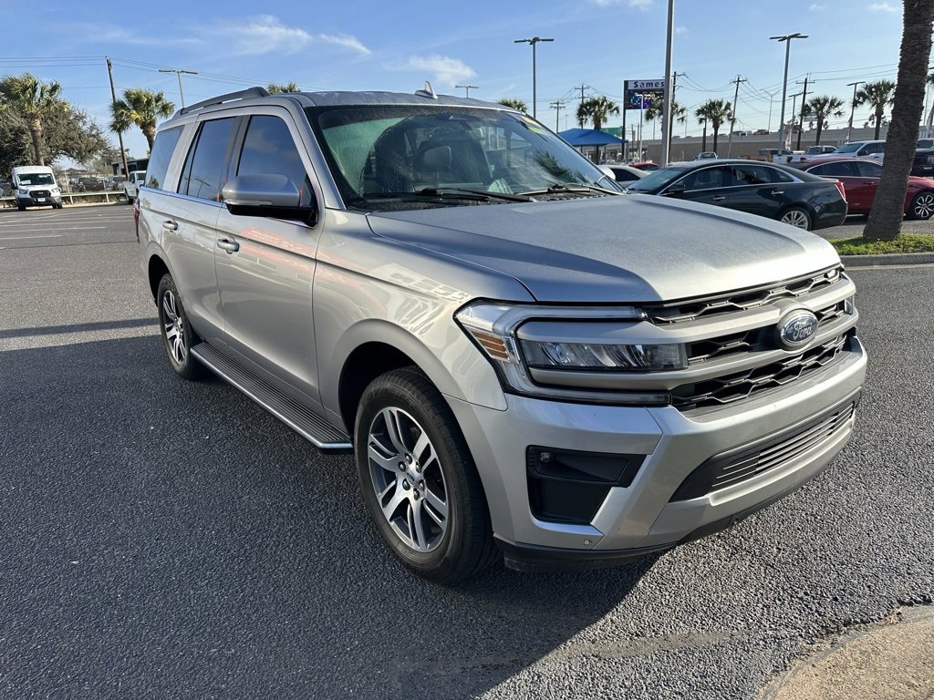 Used 2022 Ford Expedition XLT image 8