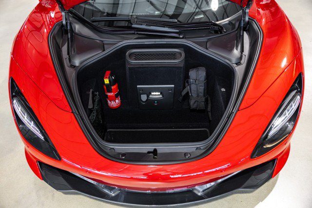 Used 2022 McLaren 720S Performance RWD image 24