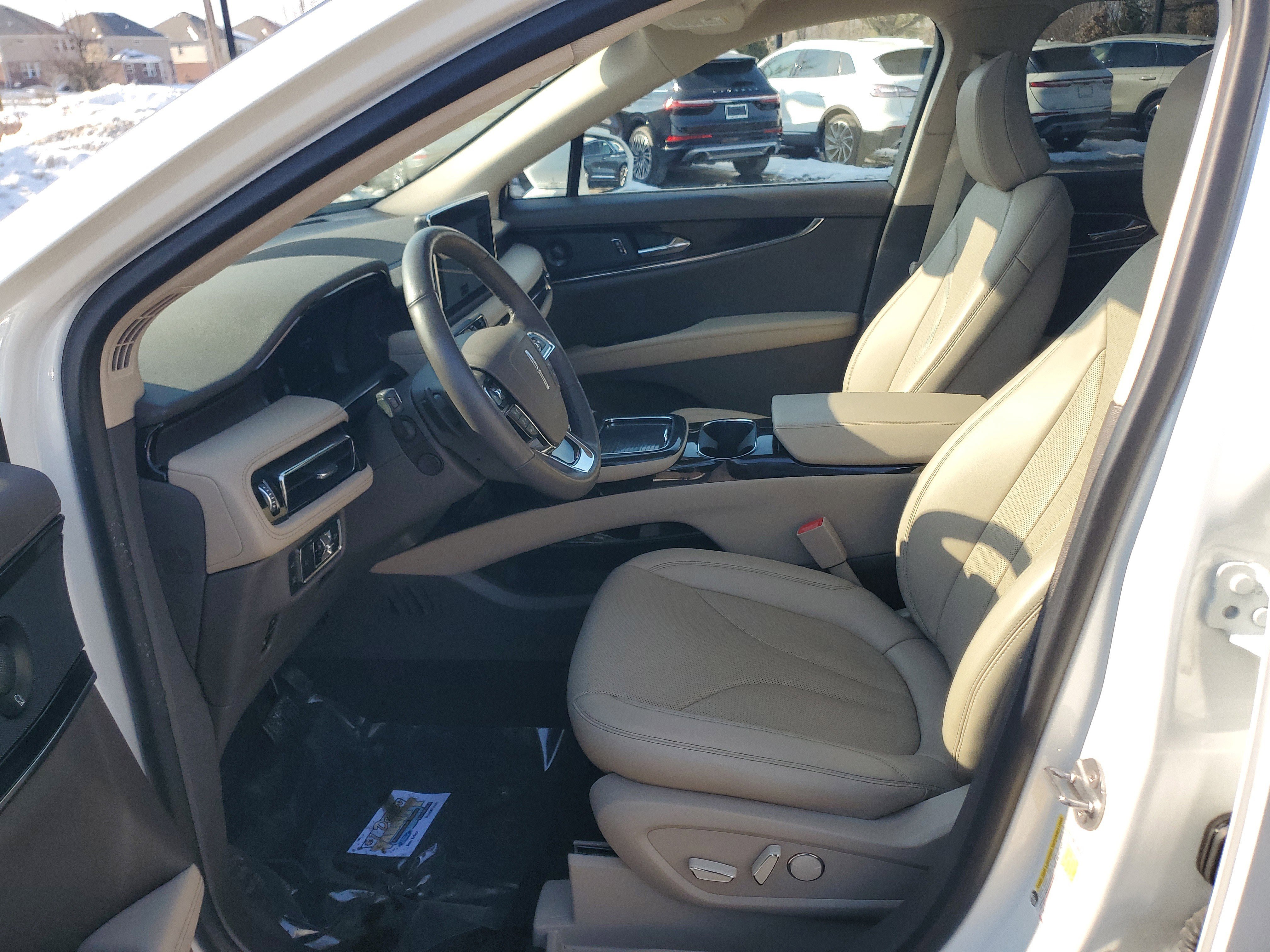 Certified 2023 Lincoln Nautilus Reserve w/ Equipment Group 201A image 12