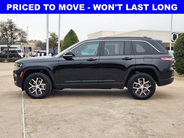 Used 2025 Jeep Grand Cherokee Limited AWD/4WD image 12