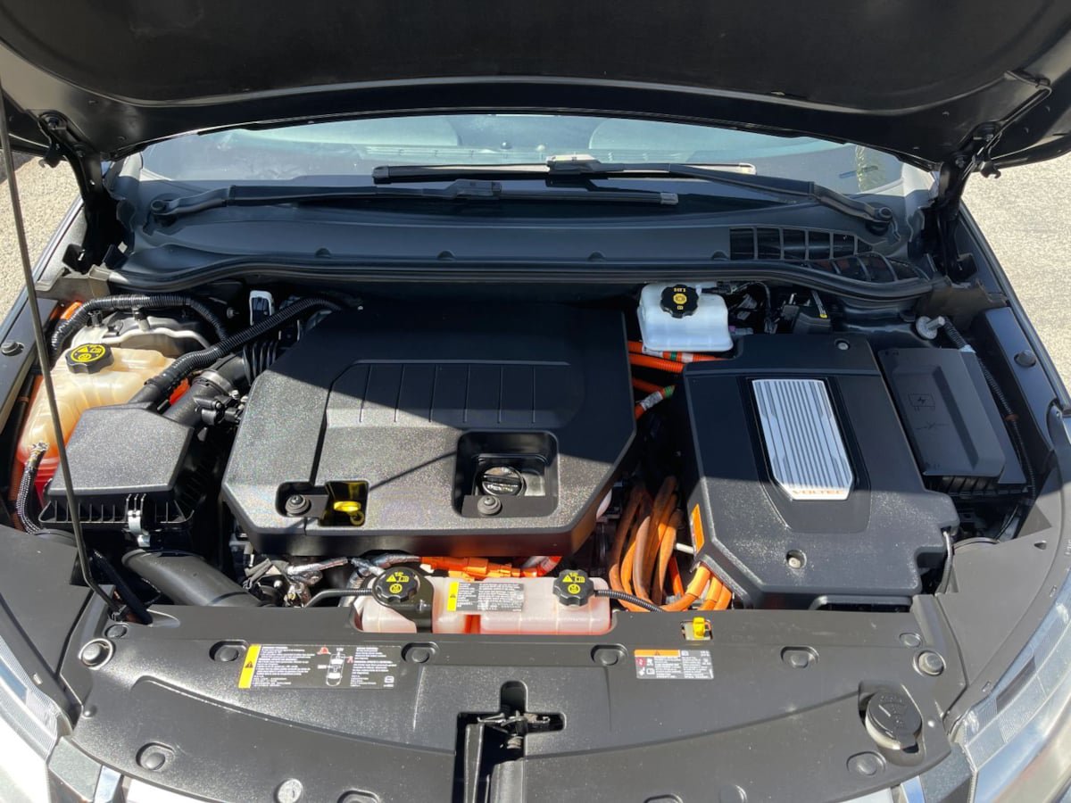 Used 2014 Chevrolet Volt w/ Enhanced Safety Package 1 FWD image 26