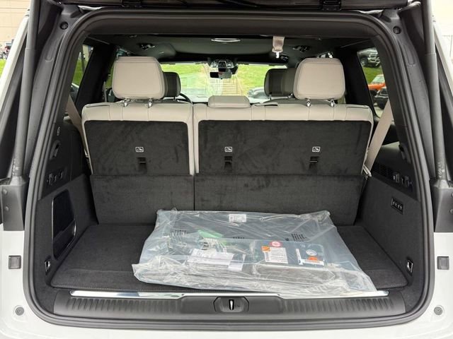 New 2026 Jeep Grand Wagoneer Summit image 5