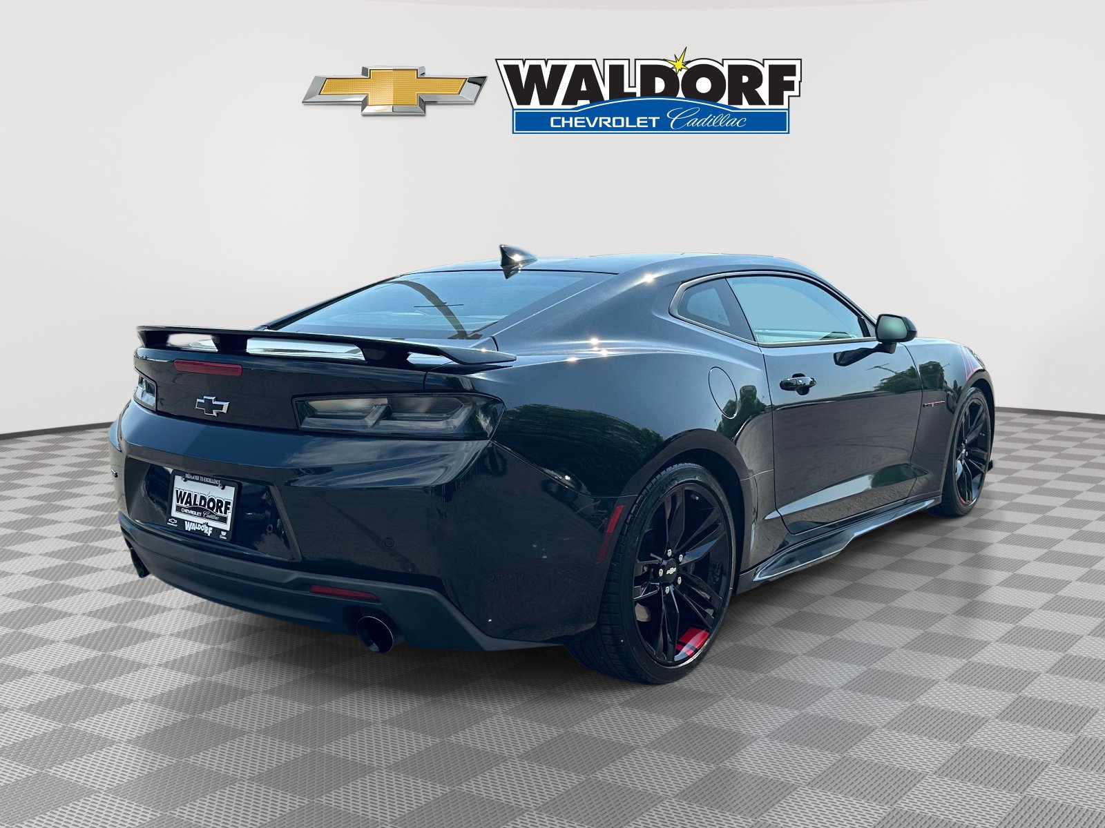 Used 2018 Chevrolet Camaro SS w/ Redline Edition RWD image 6