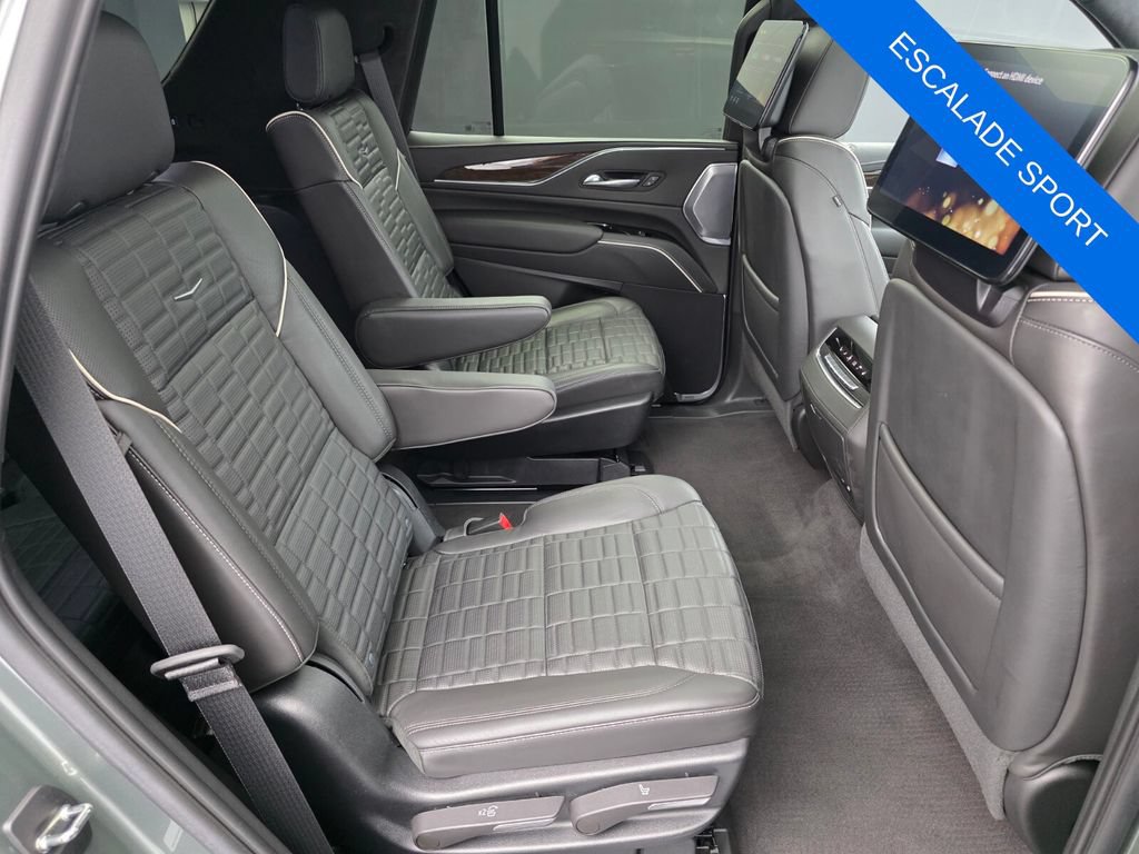 Used 2023 Cadillac Escalade Sport Platinum w/ LPO, ONYX Package AWD/4WD image 29
