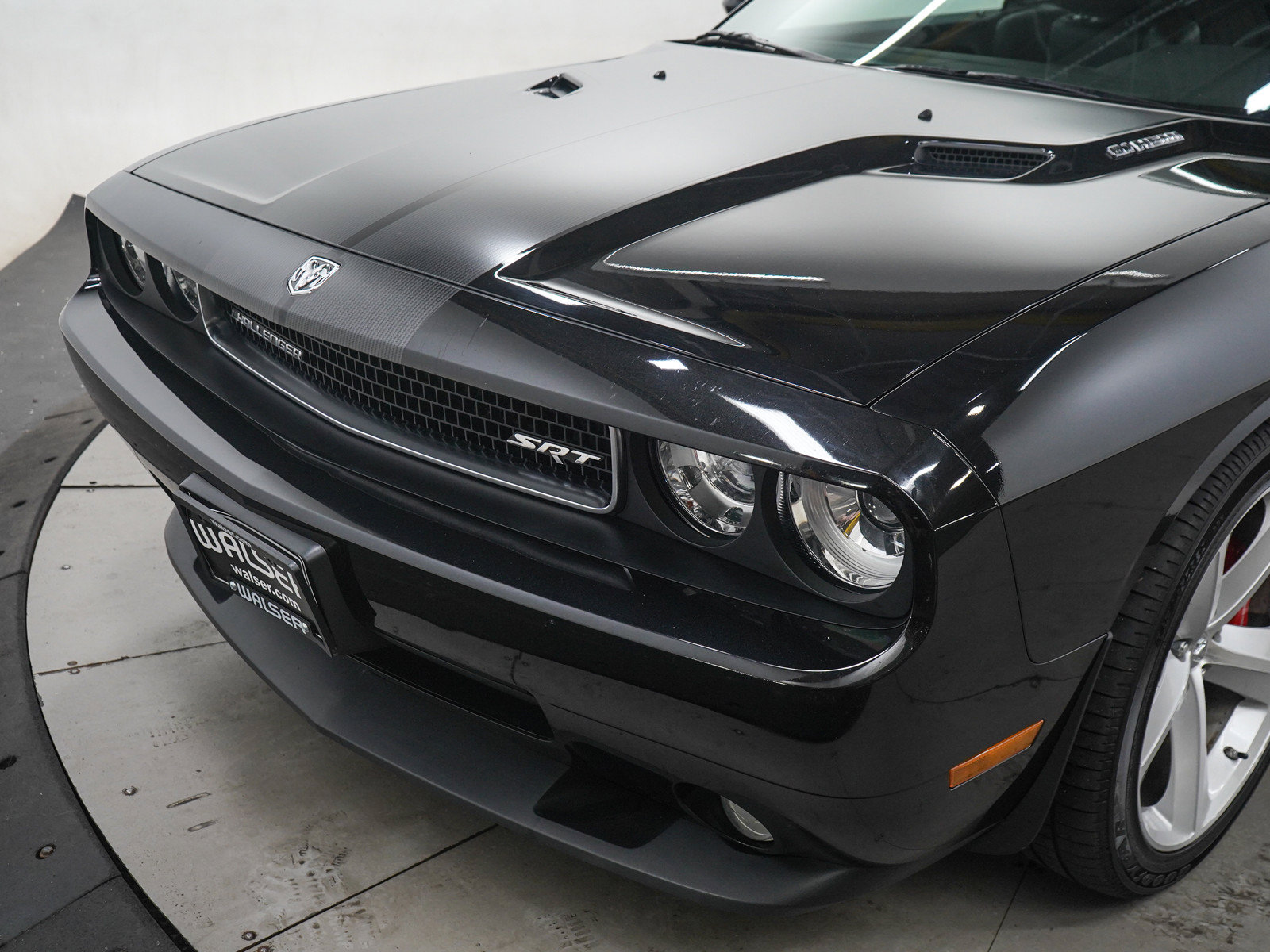 Used 2008 Dodge Challenger SRT8 RWD image 9