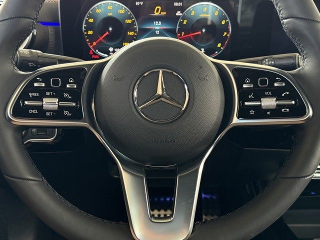 Used 2023 Mercedes-Benz CLA 250 4MATIC image 11