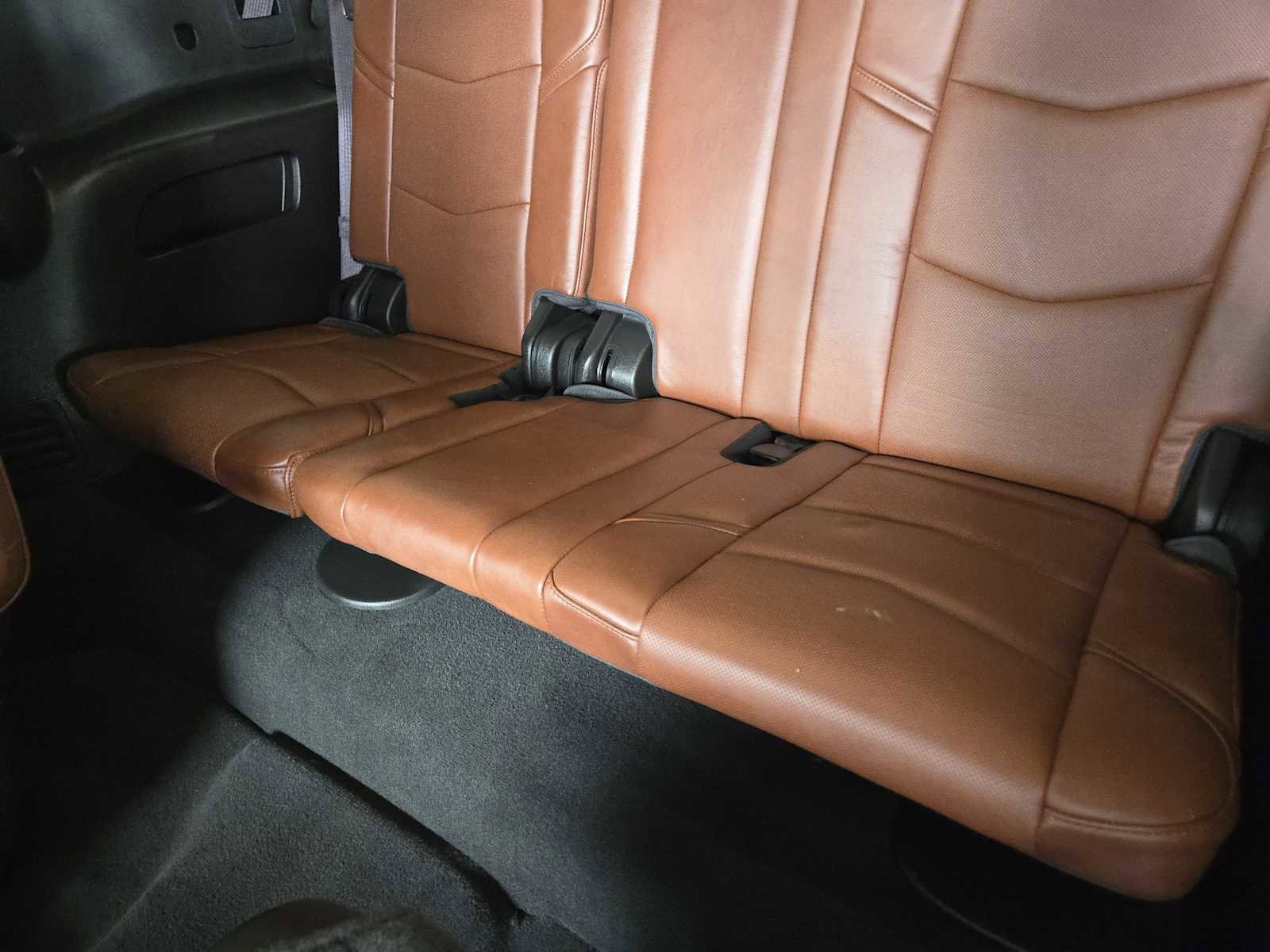 Used 2015 Cadillac Escalade ESV Luxury image 30