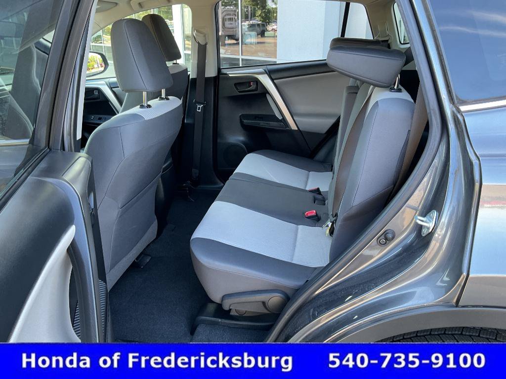 Used 2015 Toyota RAV4 LE AWD/4WD image 26