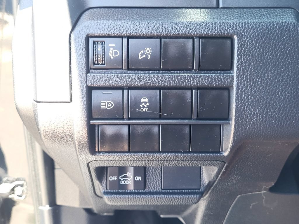 Used 2024 Toyota Tacoma SR AWD/4WD image 27