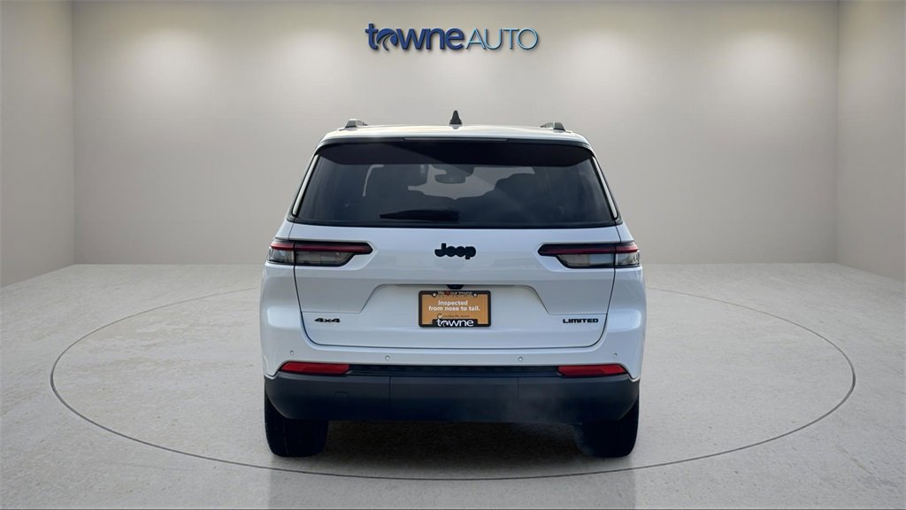 Used 2024 Jeep Grand Cherokee L Limited w/ Black Appearance Package image 4