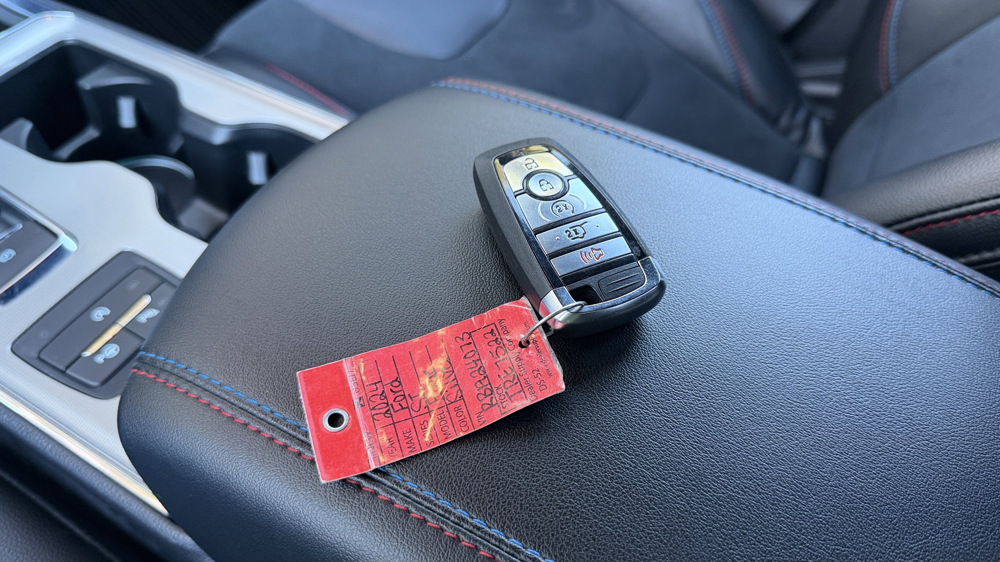 Used 2024 Ford Edge ST w/ Equipment Group 401A image 15