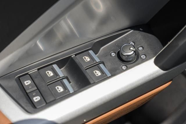 Used 2021 Audi Q3 2.0T Premium Plus w/ Premium Plus Package image 44