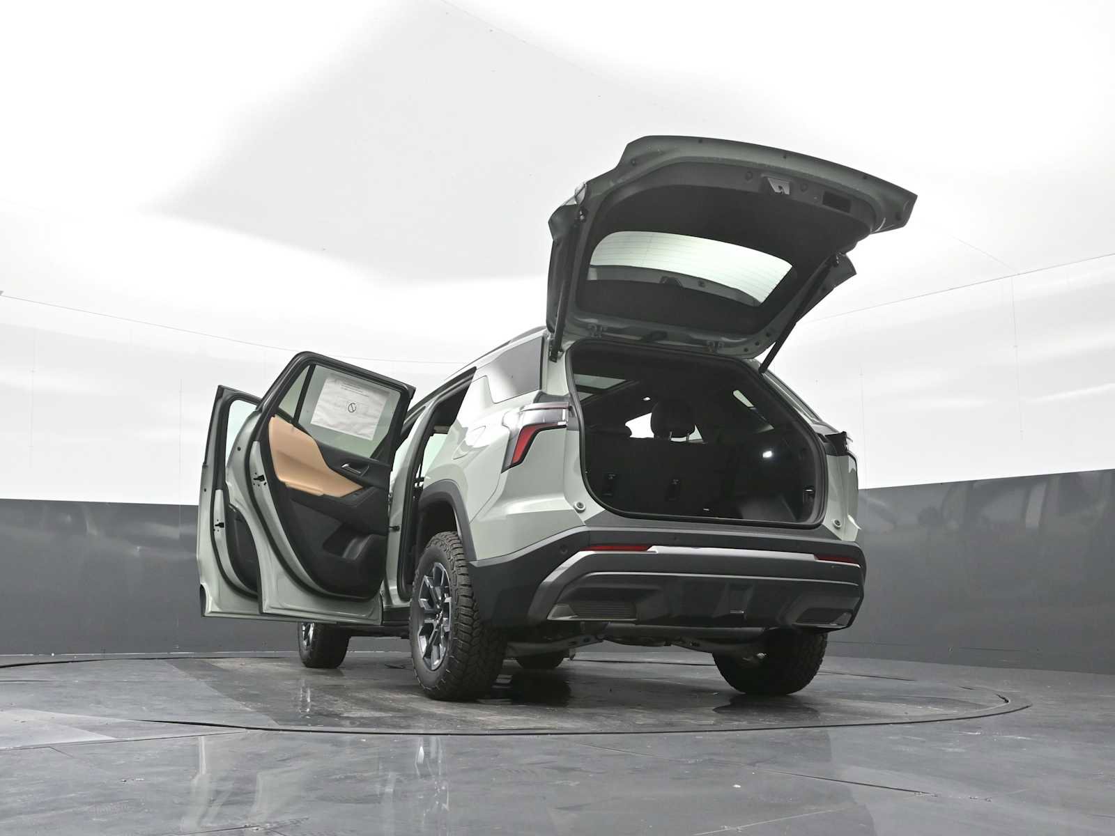 New 2026 Chevrolet Equinox ACTIV w/ Convenience Package III image 31