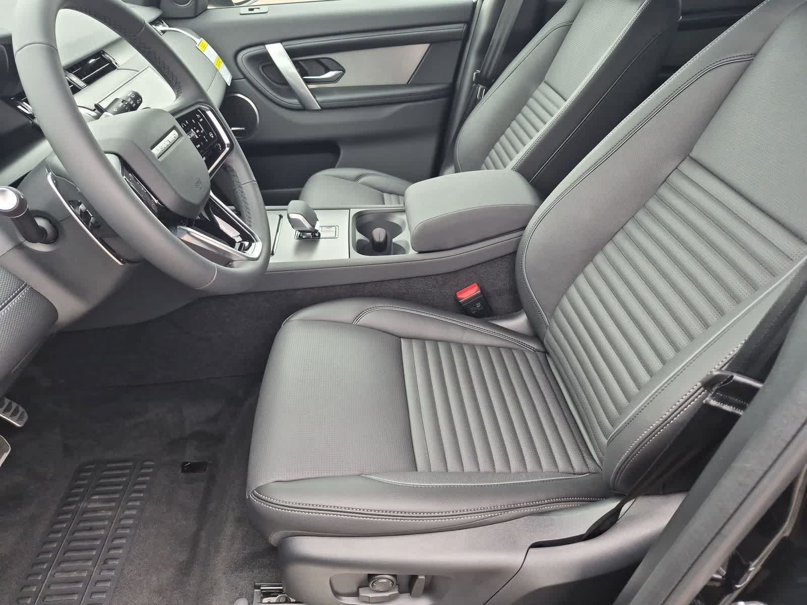 New 2026 Land Rover Discovery Sport Landmark AWD/4WD image 16