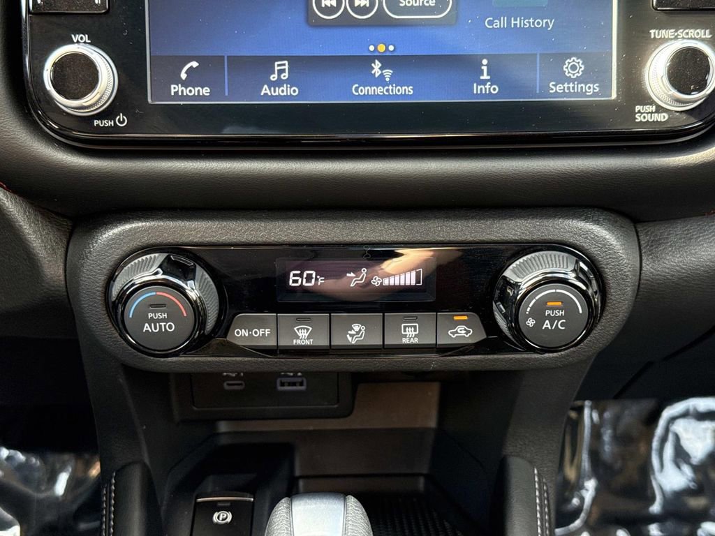 Used 2024 Nissan Kicks SR FWD image 6