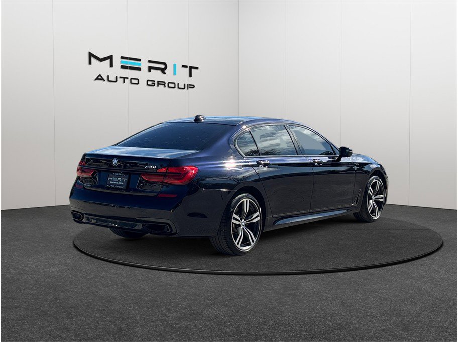 Used 2019 BMW 740i 740i Sedan 4D w/ M Sport Package image 9