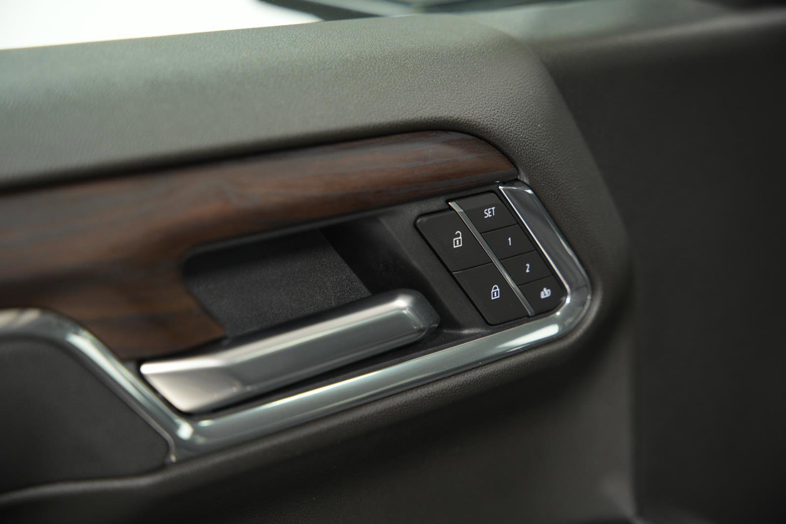 Used 2026 GMC Sierra 1500 SLT w/ SLT Premium Plus Package image 22