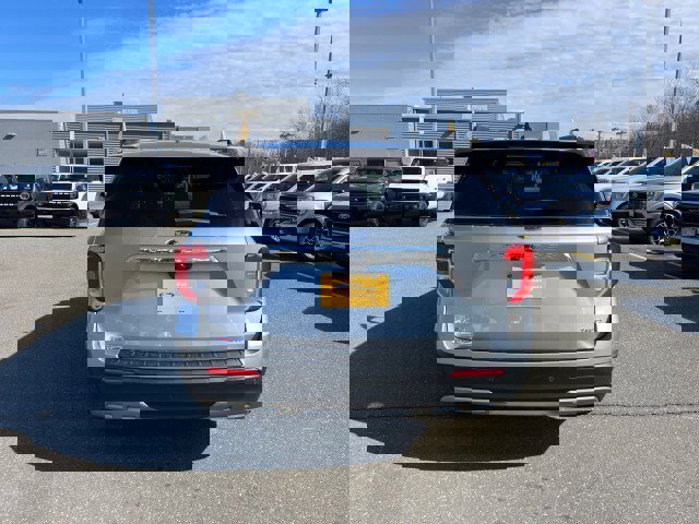 Certified 2021 Ford Explorer XLT w/ Equipment Group 202A image 4