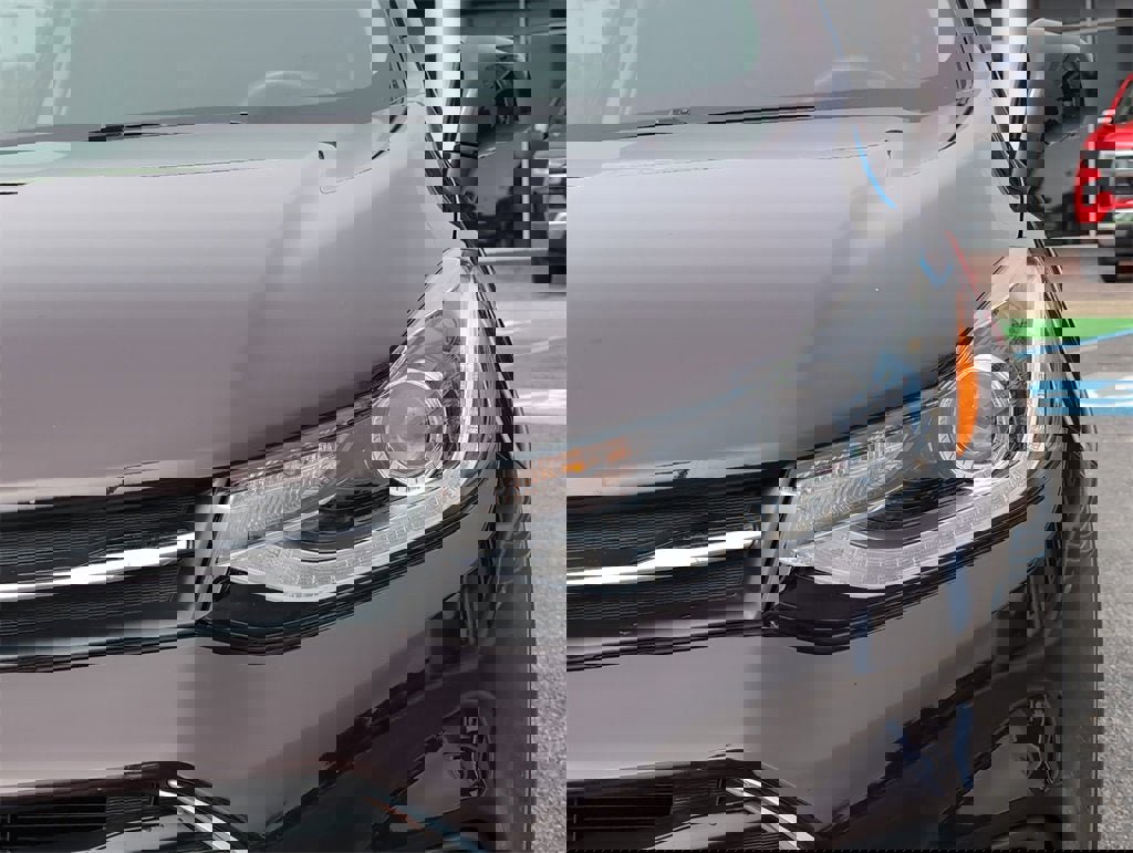 Certified 2022 Chevrolet Trax LT w/ LT Convenience Package image 33