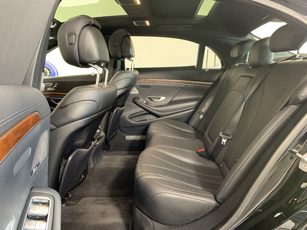 Used 2015 Mercedes-Benz S 550 Sedan image 31