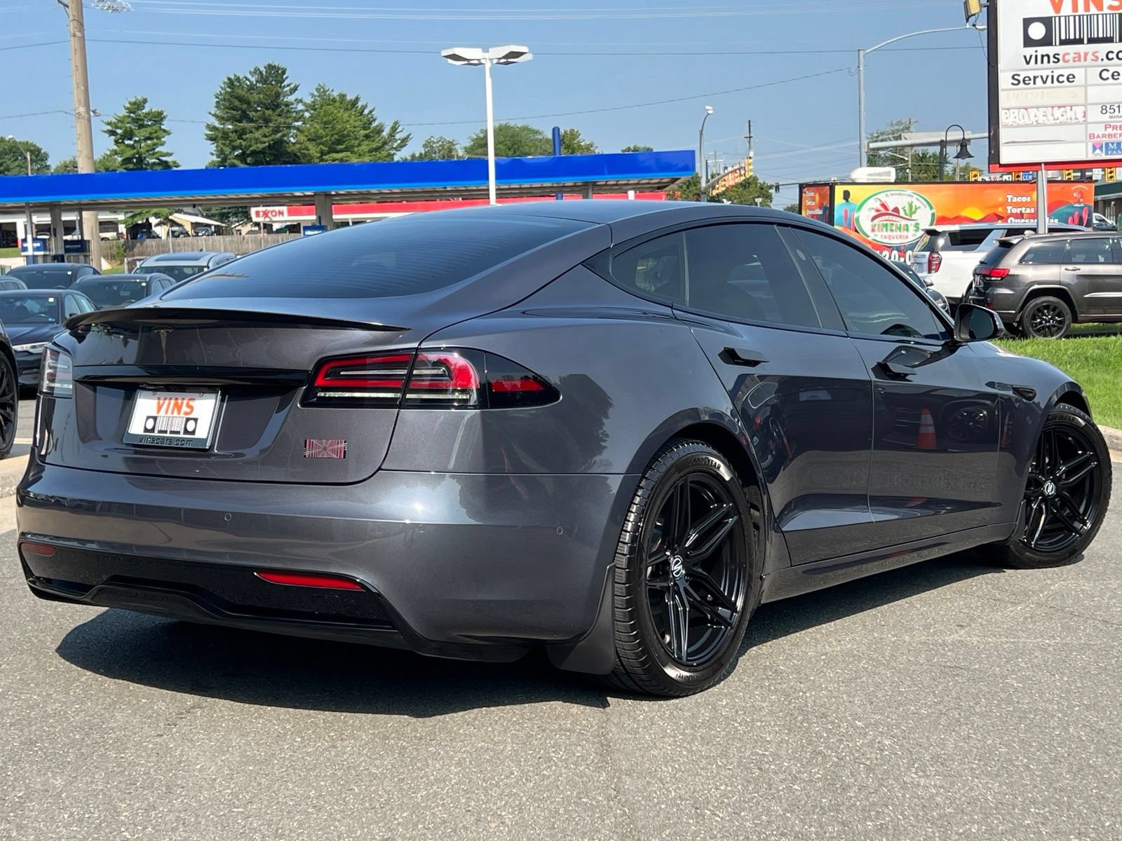 Used 2022 Tesla Model S Plaid AWD/4WD image 11