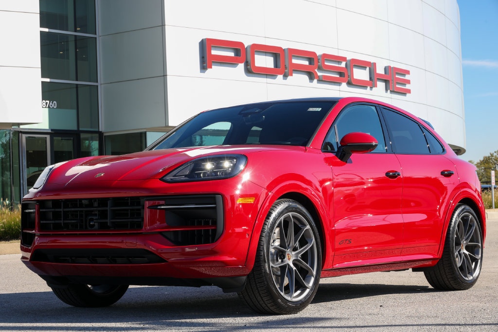 New 2026 Porsche Cayenne GTS AWD/4WD image 56