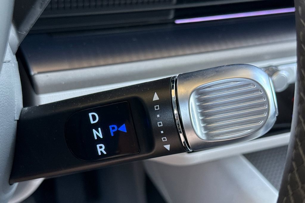 Used 2023 Hyundai Ioniq 6 SEL image 19