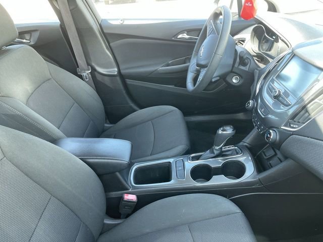 Used 2017 Chevrolet Cruze LT FWD image 11