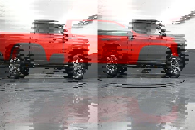 Used 2024 Chevrolet Silverado 2500 Custom w/ Custom Value Package image 36