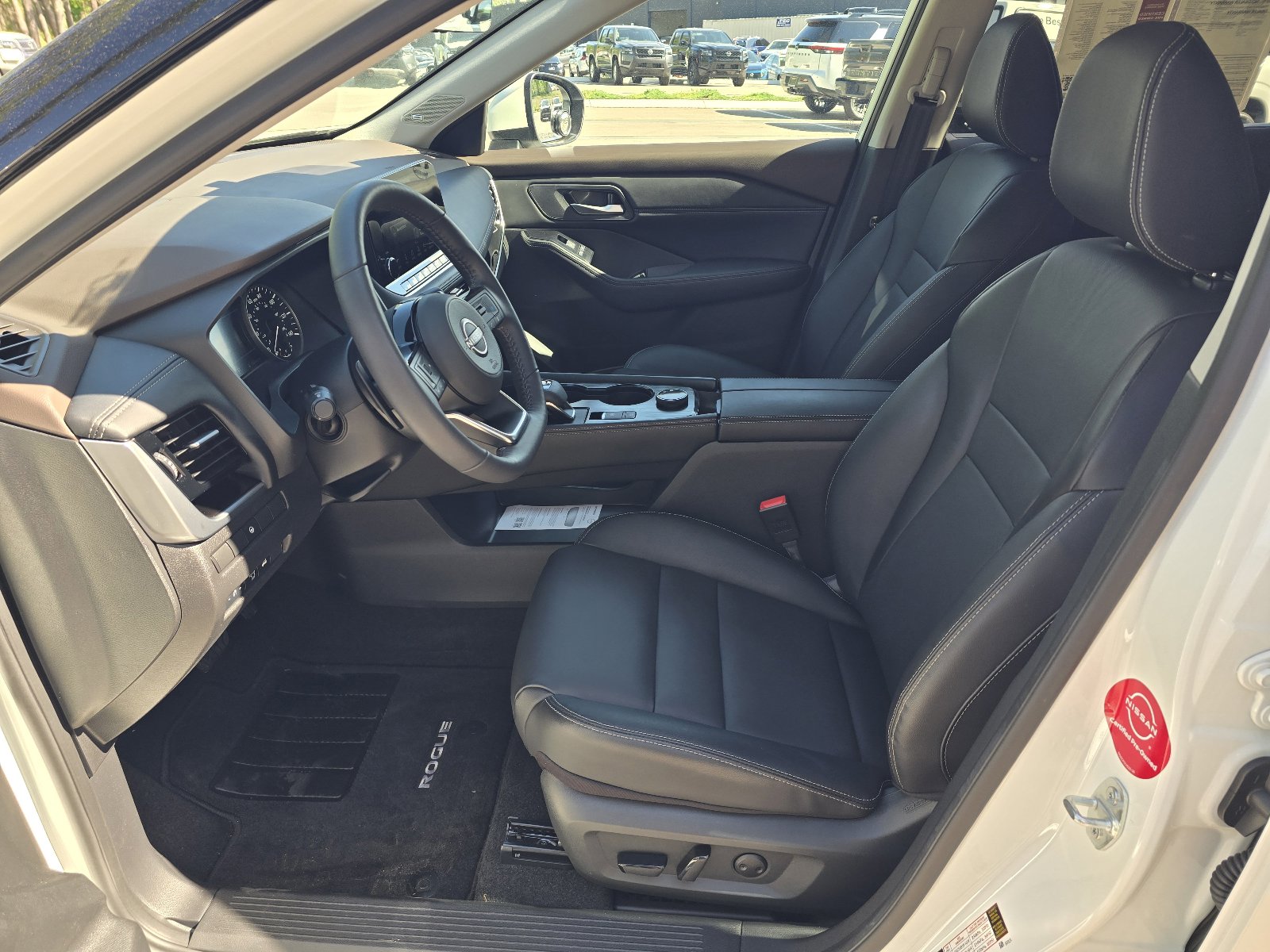 Certified 2023 Nissan Rogue SL w/ SL Premium Package AWD/4WD image 11