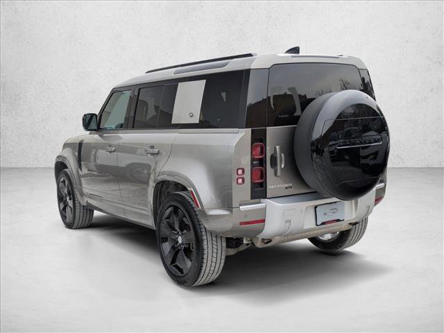 Certified 2022 Land Rover Defender 110 XS Edition image 8