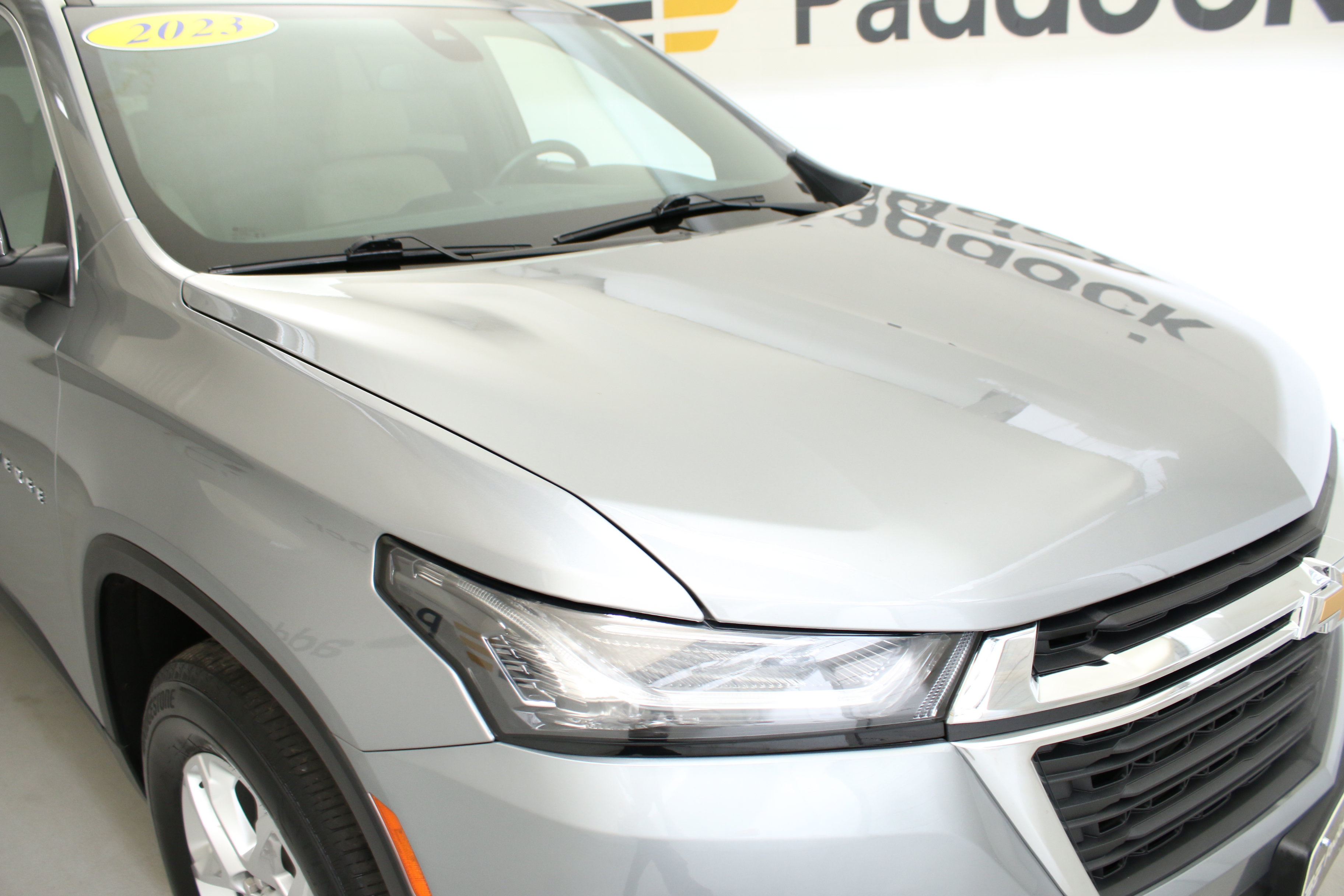 Used 2023 Chevrolet Traverse LS FWD image 13