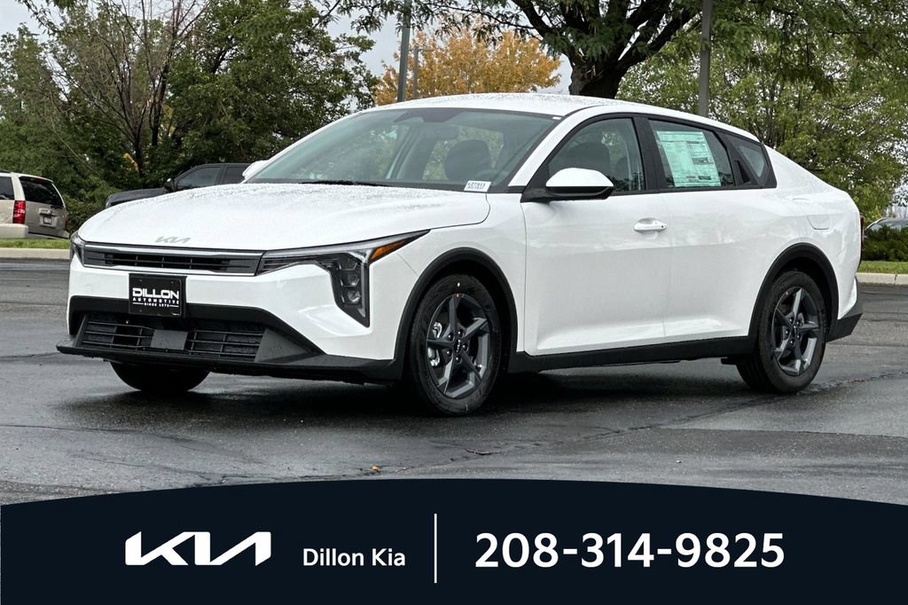 New 2026 Kia K4 FWD image 11