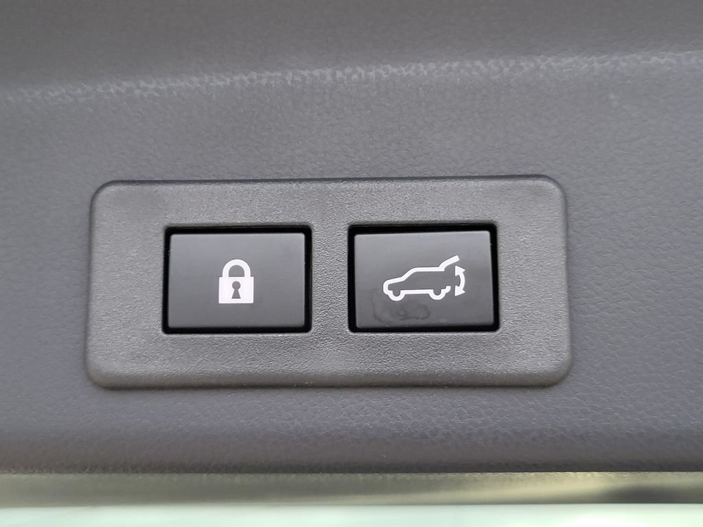 Used 2026 Subaru Ascent Limited AWD/4WD image 13