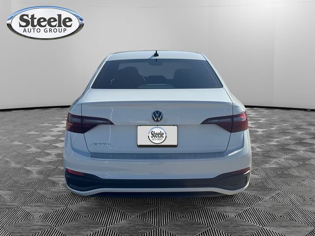 Used 2023 Volkswagen Jetta S FWD image 4