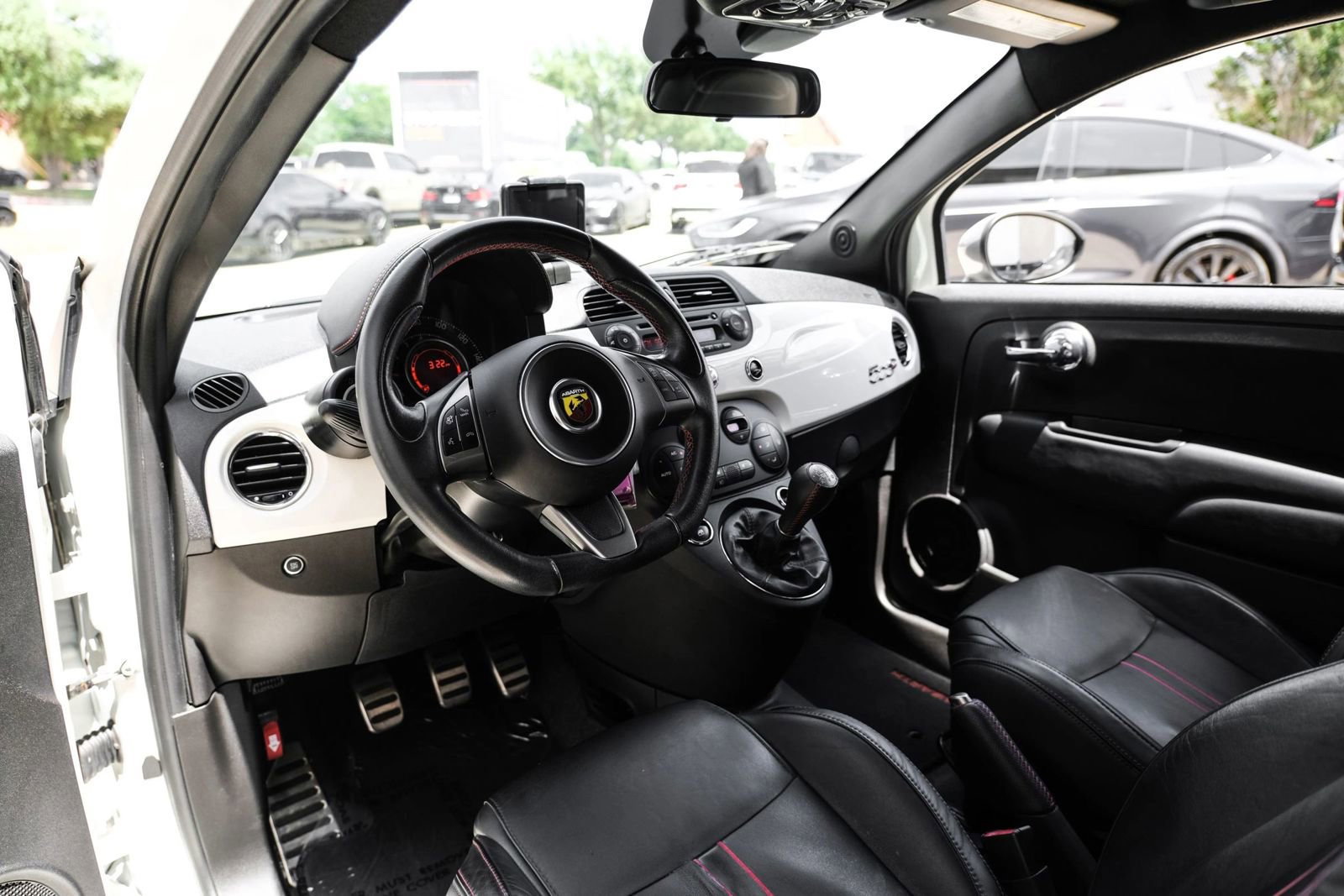 Used 2013 FIAT 500 Abarth w/ Comfort/Convenience Group FWD image 2