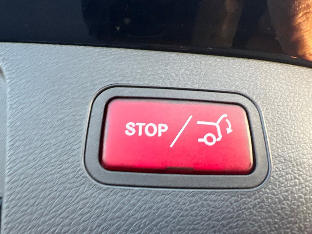 Used 2019 Mercedes-Benz GLA 250 4MATIC image 24