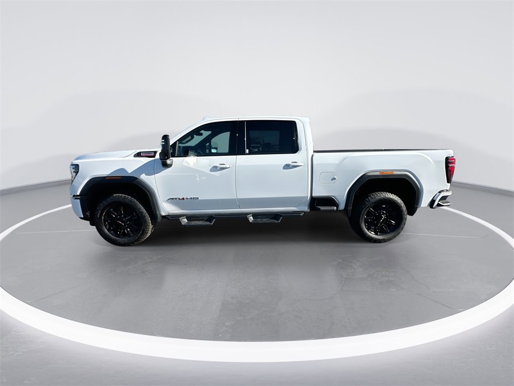 Used 2024 GMC Sierra 2500 AT4 image 5