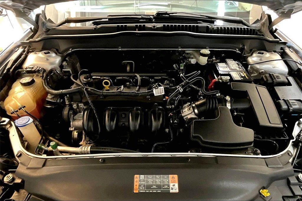 Used 2018 Ford Fusion SE image 10