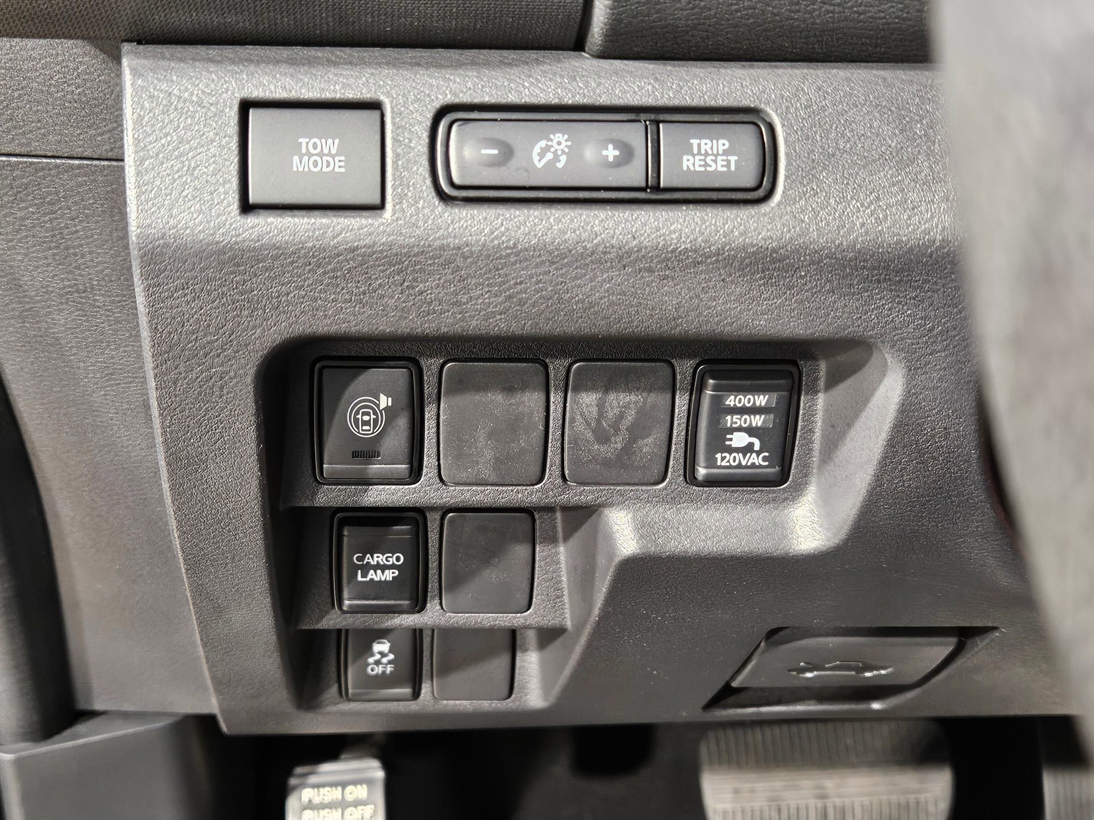 Used 2022 Nissan Frontier Pro-X RWD image 25