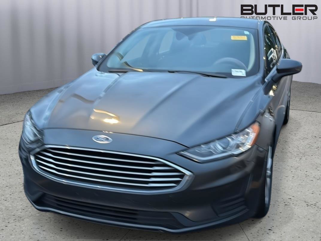 Used 2020 Ford Fusion SE FWD image 3