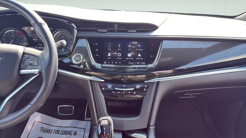 Used 2024 Cadillac XT6 Sport w/ Technology Package AWD/4WD image 17